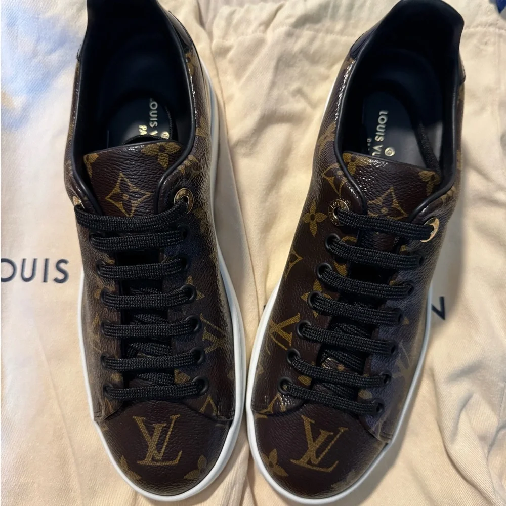 Louis Vuitton Monogram FrontRow Women’s Sneakers New in Box - Picture 1 of 14